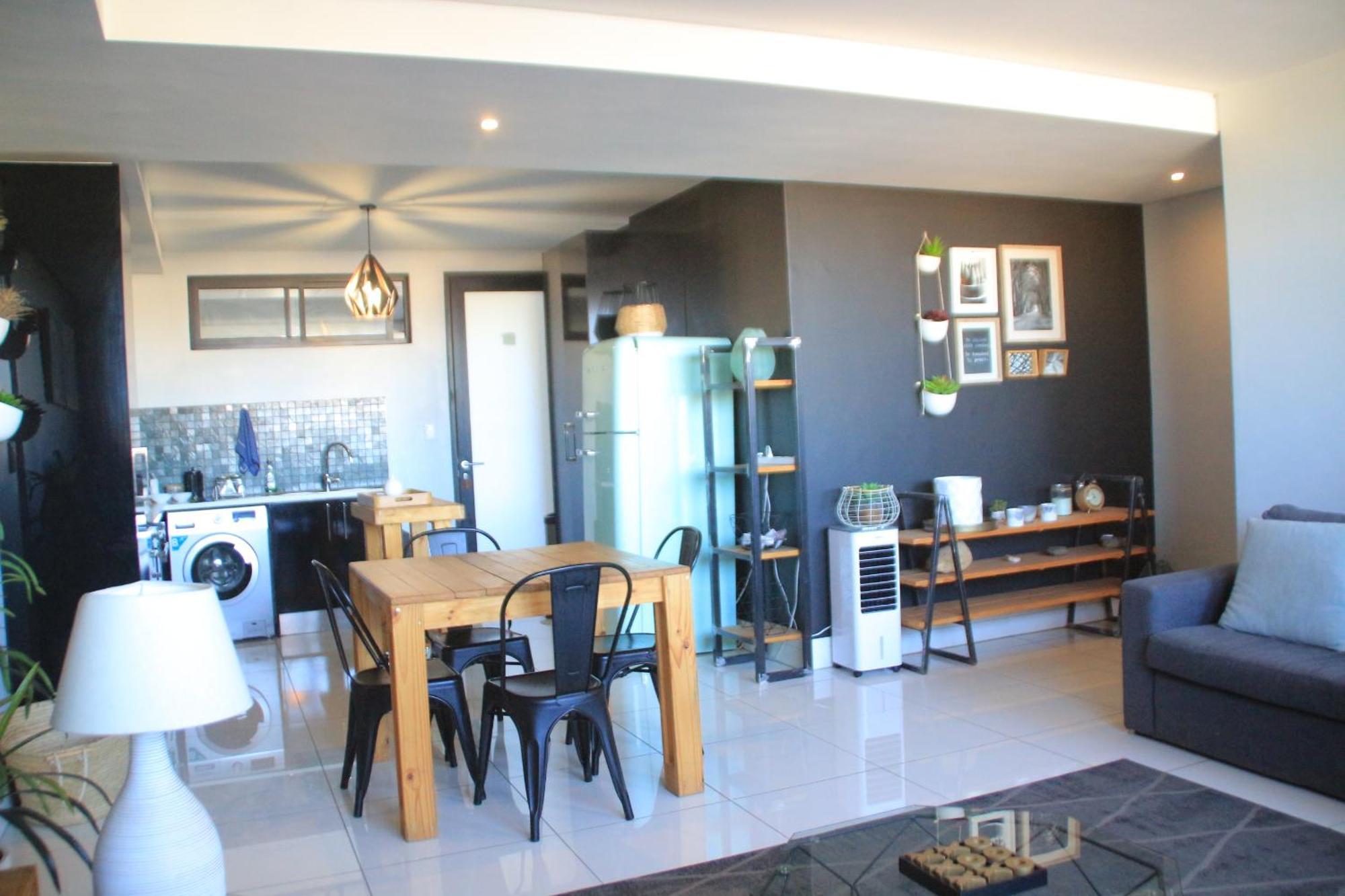 77 On Independence Apartments Windhoek Exteriör bild